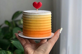 Single red heart