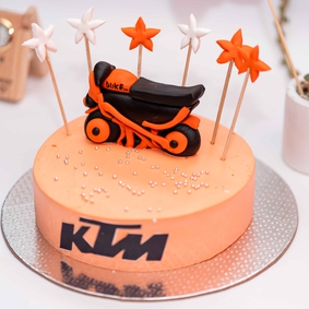 KTM Duke Designed Cake