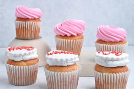 Happy women's day cupcake