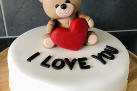 Sweetheart Teddy Cake